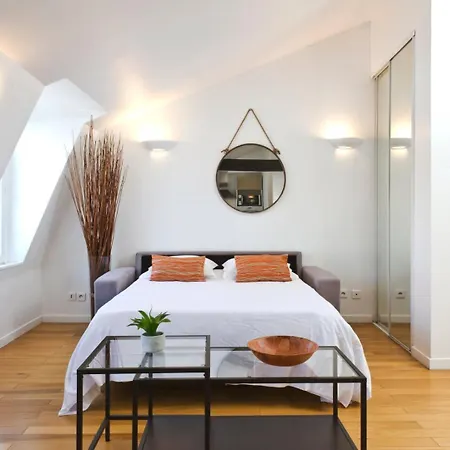 Bluestay 239 - Superbe A Pigalle Apartment Paris